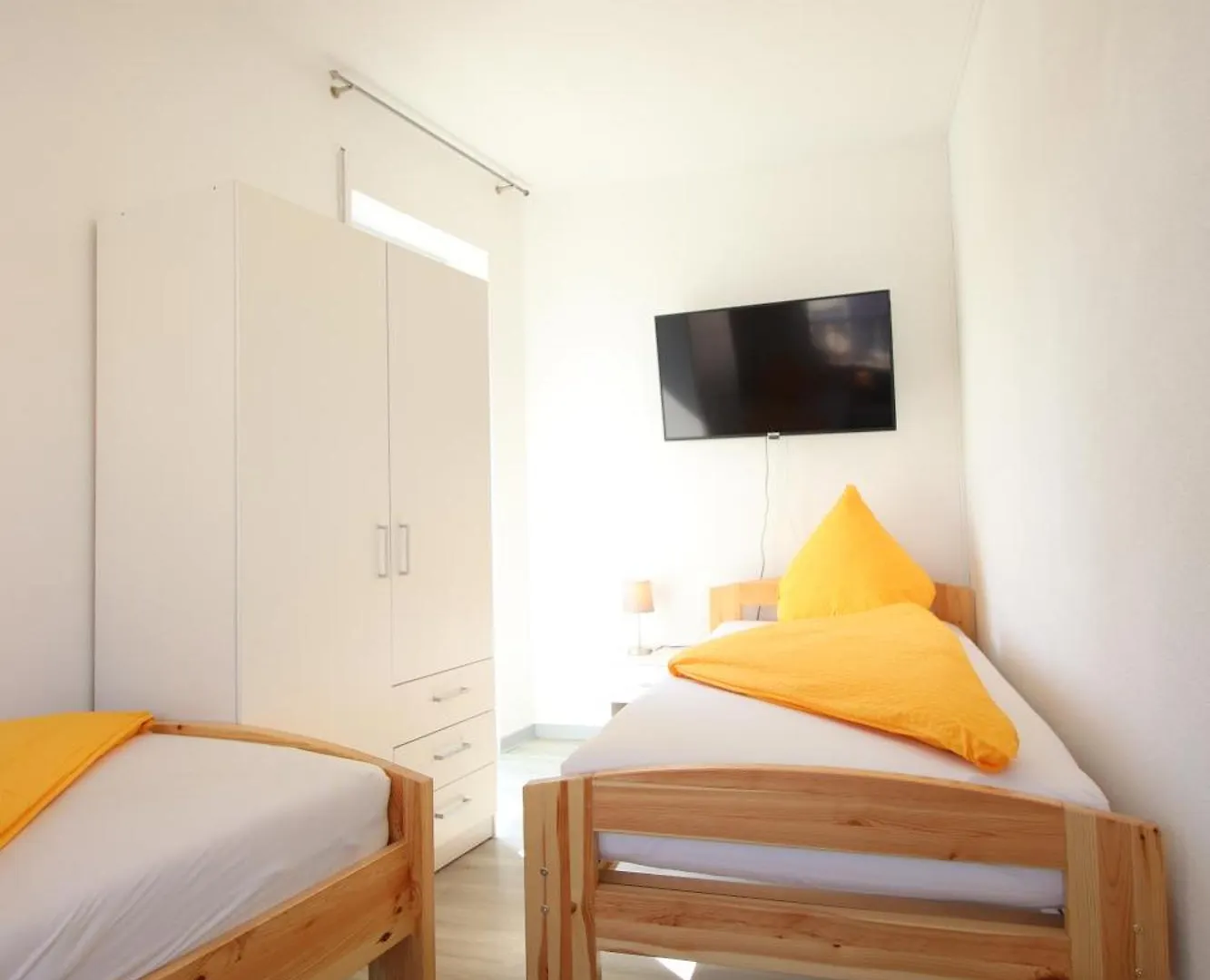 Apartments/Wohnungen Direkt In Aschaffenburg 0*,