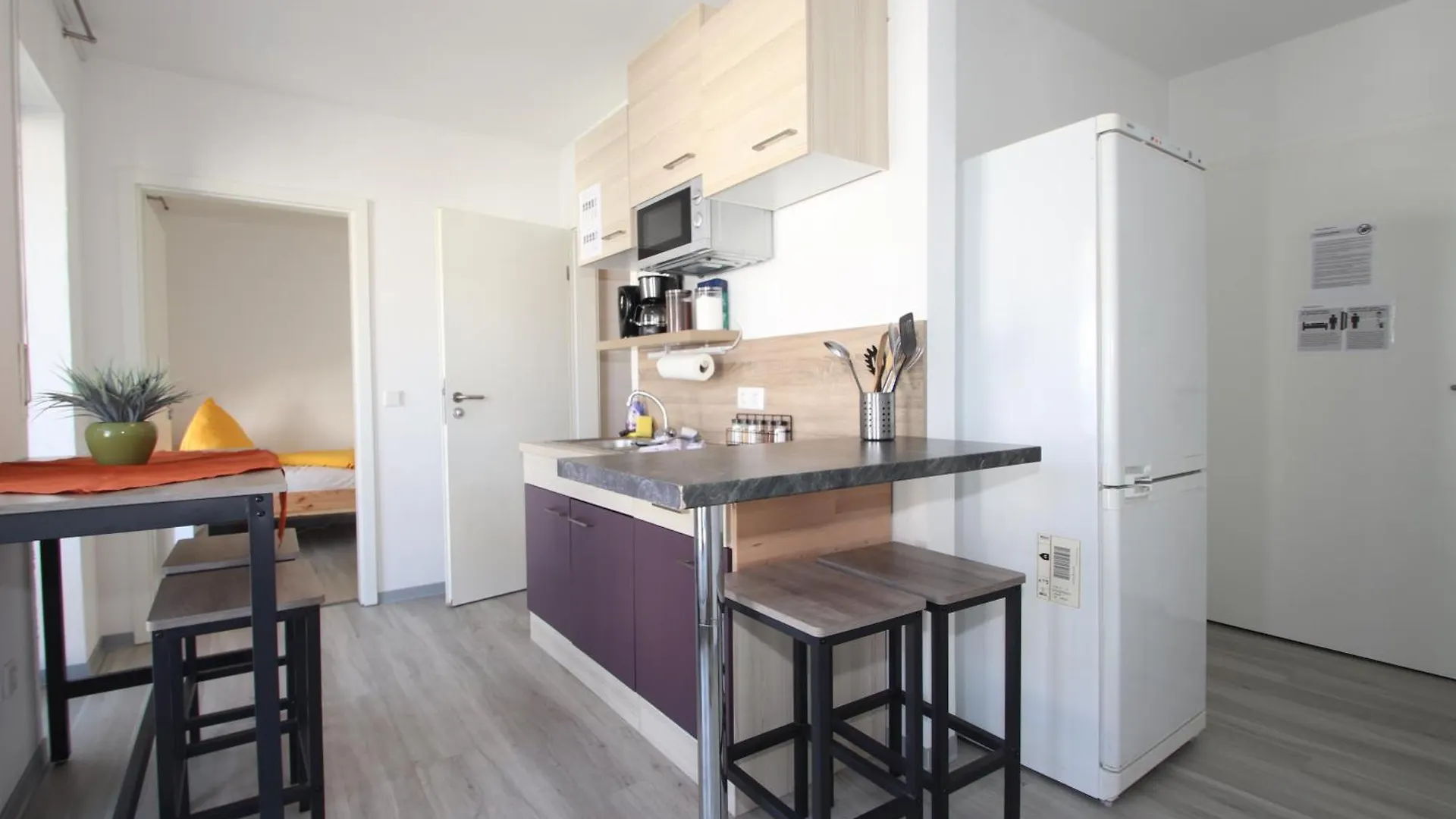 Apartments/Wohnungen Direkt In Aschaffenburg 0*,  Germany